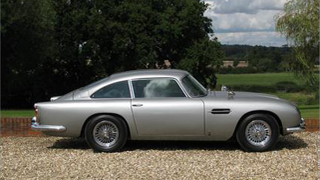 Illustration for article titled James Bond’s Aston Martin DB5 Is For Sale